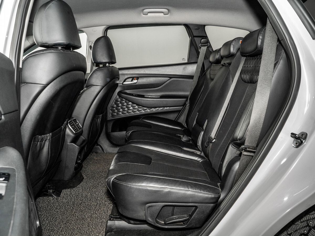 Hyundai Santa Fe 2018 - фото автомобиля