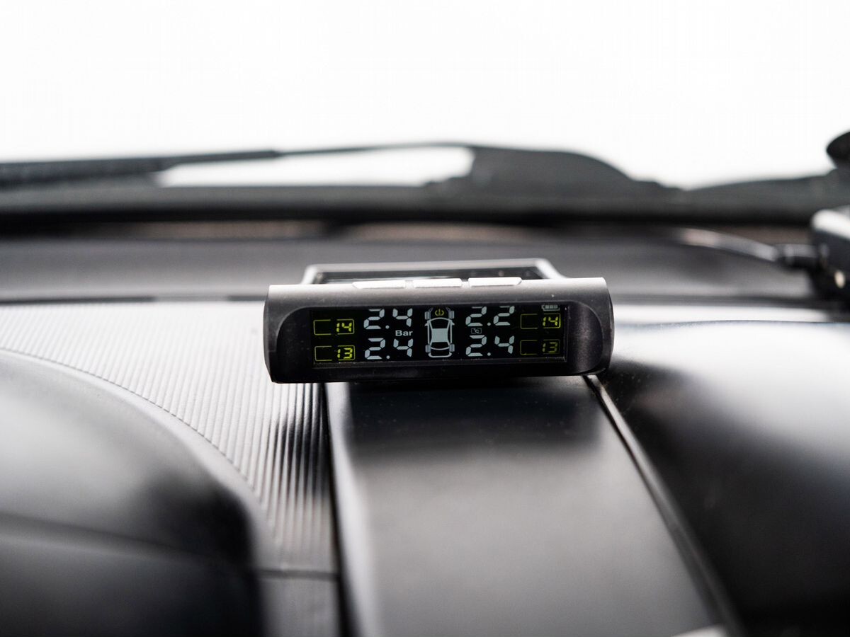 Mitsubishi L200 2010 - фото автомобиля