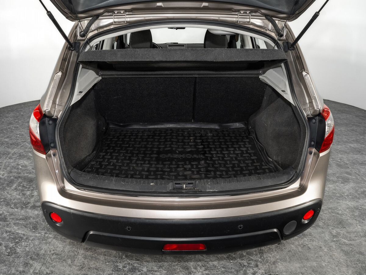 Nissan Qashqai 2010 - фото автомобиля