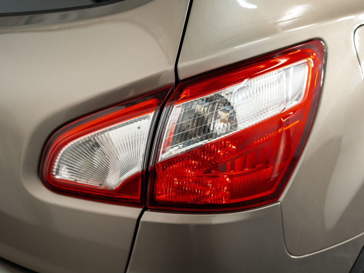 Nissan Qashqai 2010 - фото автомобиля