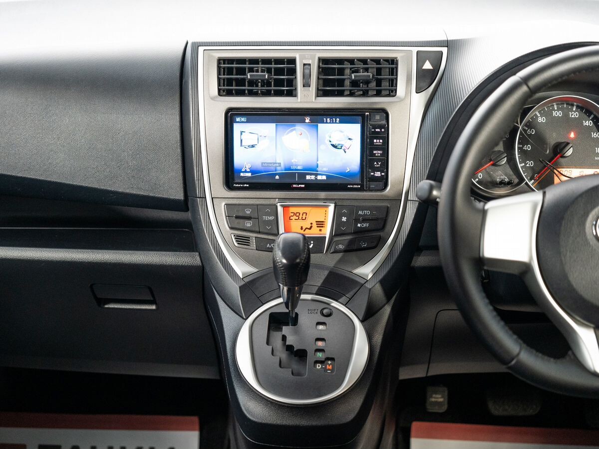 Toyota Ractis 2011 - фото автомобиля