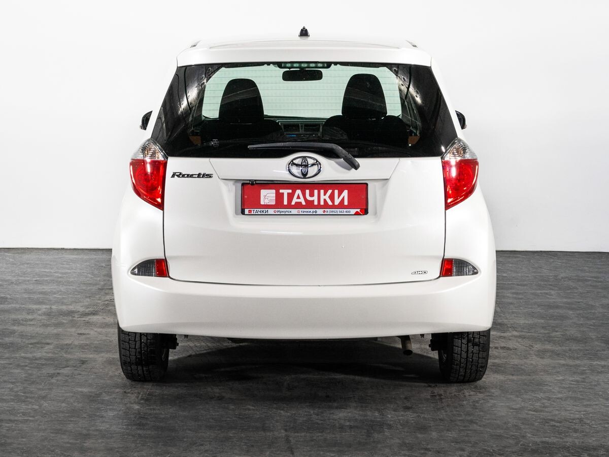 Toyota Ractis 2011 - фото автомобиля