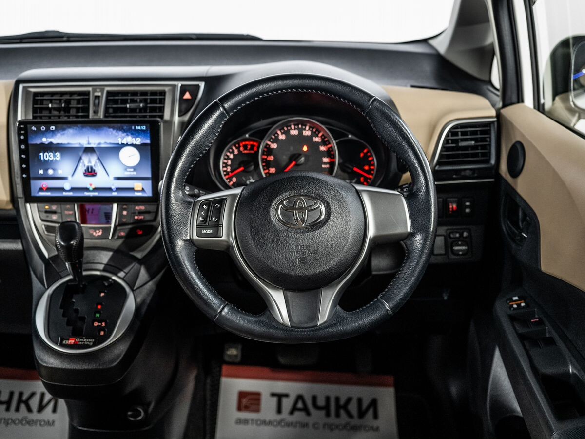 Toyota Ractis 2013 - фото автомобиля