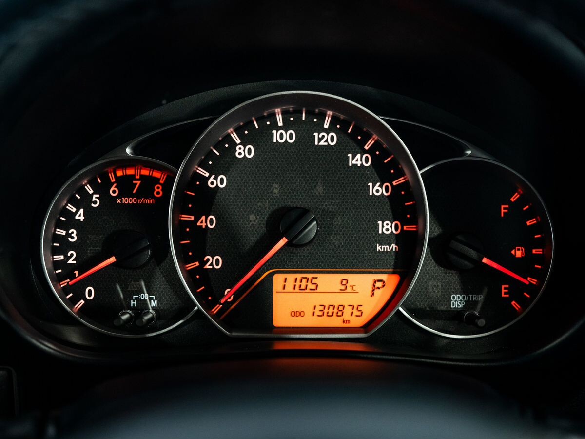 Toyota Ractis 2013 - фото автомобиля