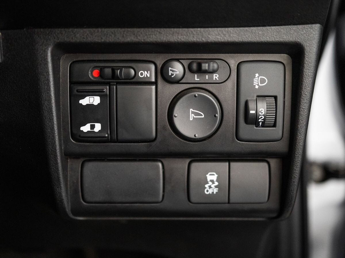 Honda Freed 2012 - фото автомобиля