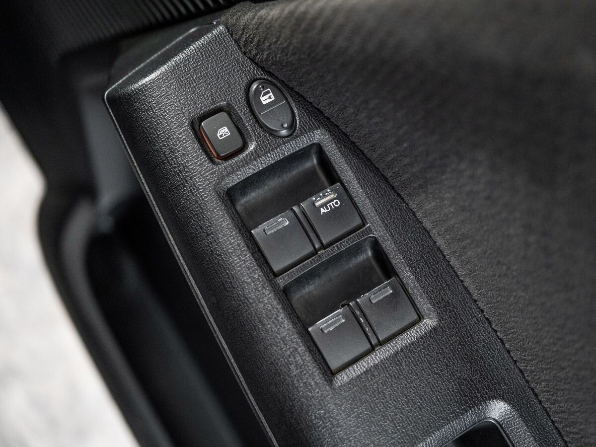 Honda Freed 2012 - фото автомобиля