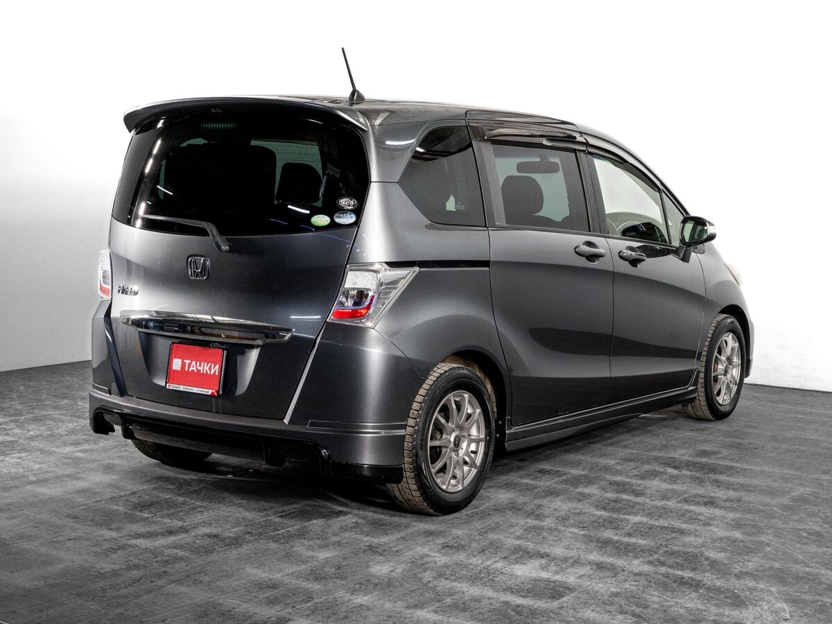 Honda Freed 2012 - фото автомобиля