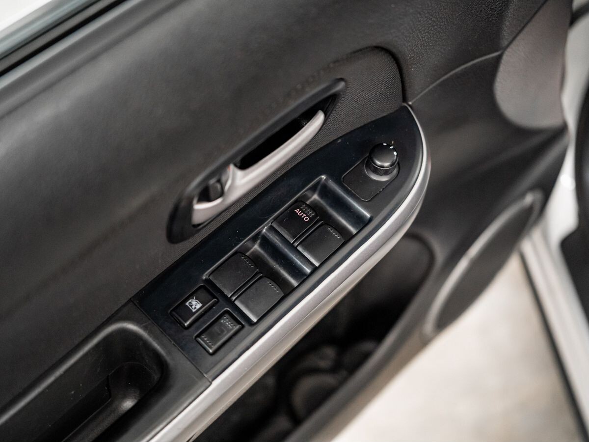 Suzuki Grand Vitara 2010 - фото автомобиля