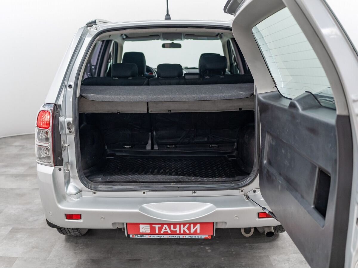 Suzuki Grand Vitara 2010 - фото автомобиля