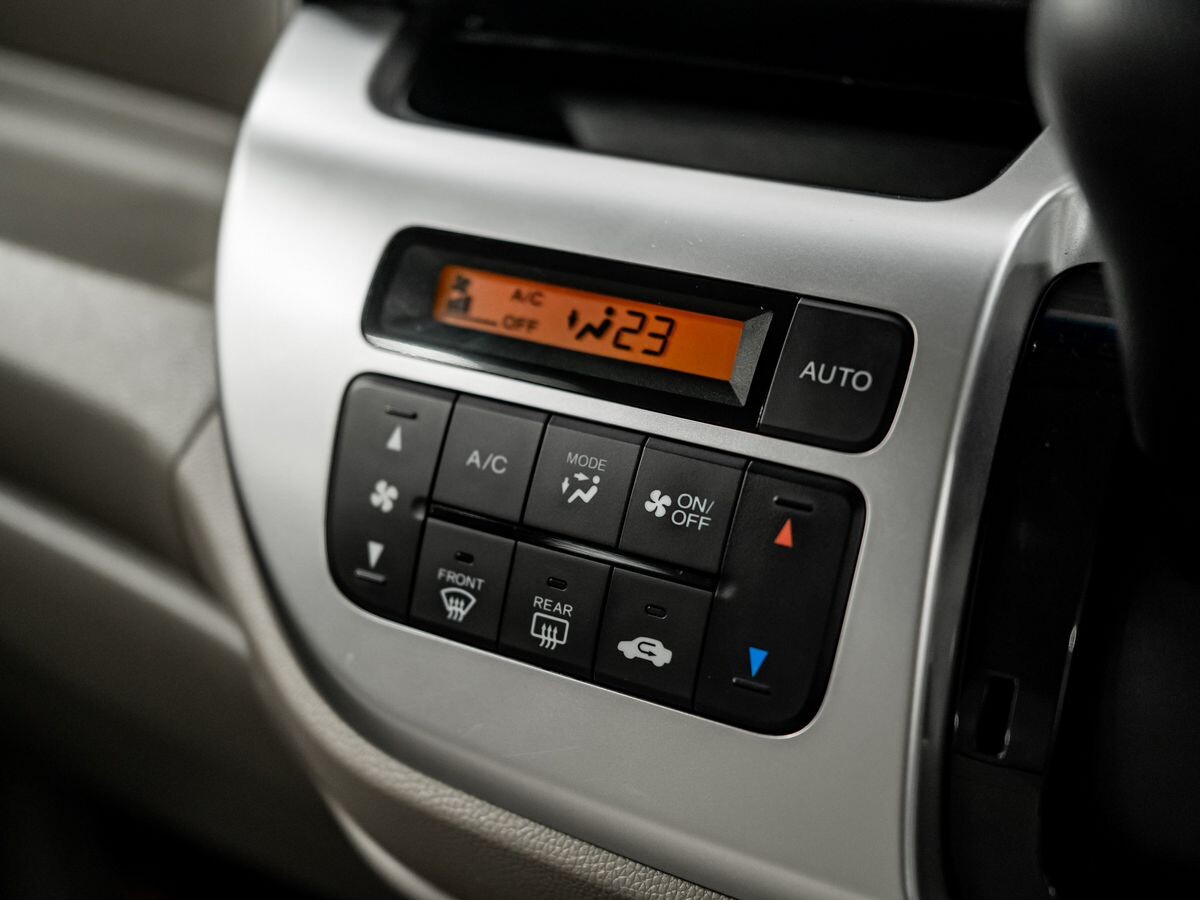 Honda N-WGN 2013 - фото автомобиля