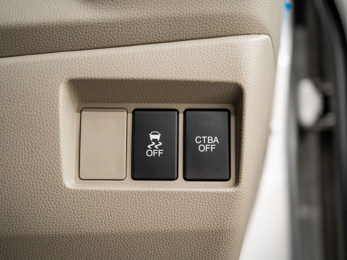 Honda N-WGN 2013 - фото автомобиля