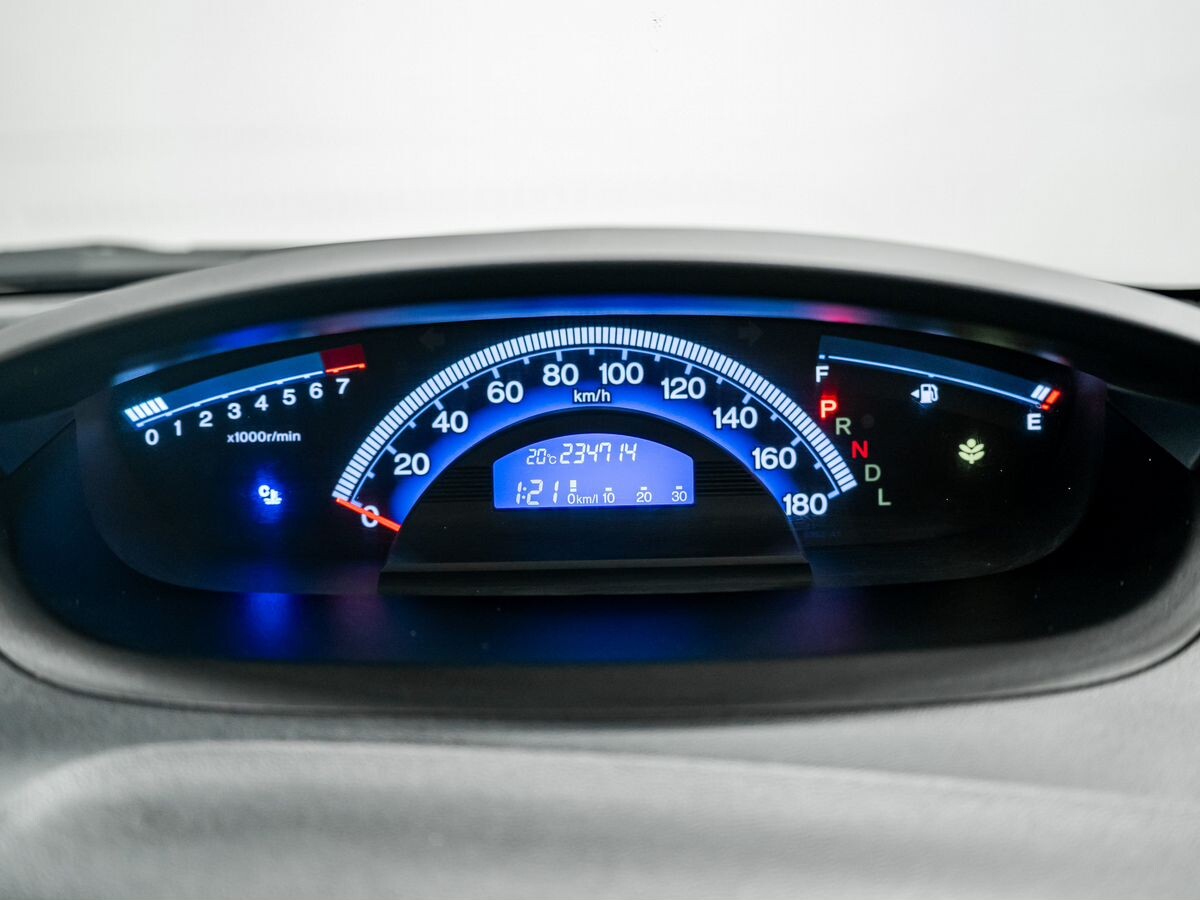 Honda Freed 2014 - фото автомобиля