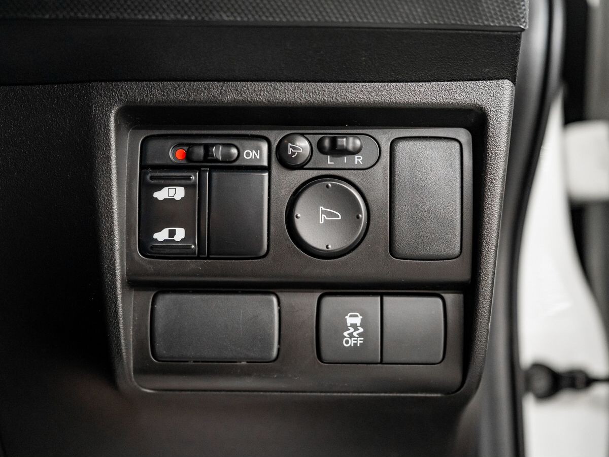 Honda Freed 2014 - фото автомобиля