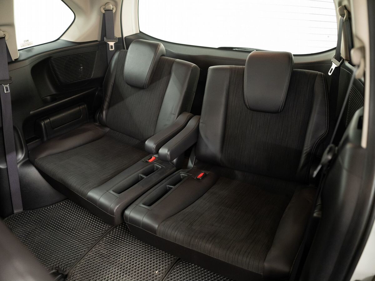 Honda Freed 2014 - фото автомобиля