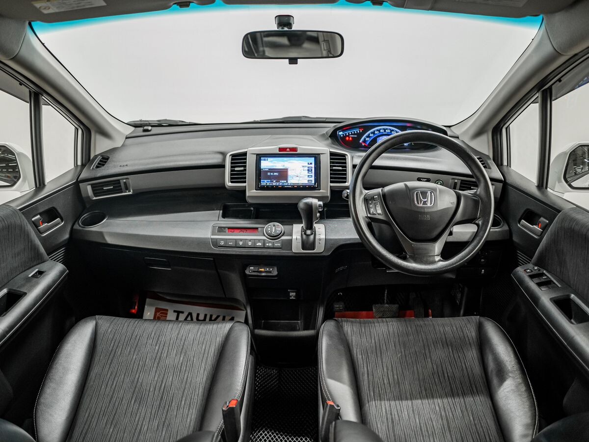Honda Freed 2014 - фото автомобиля