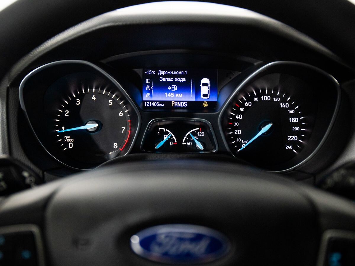 Ford Focus 2016 - фото автомобиля
