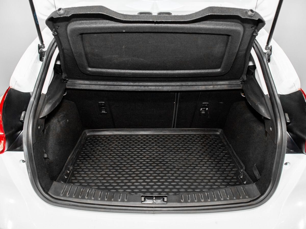 Ford Focus 2016 - фото автомобиля