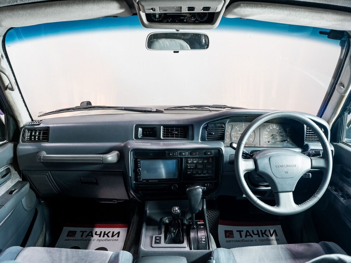 Toyota Land Cruiser 1995 - фото автомобиля