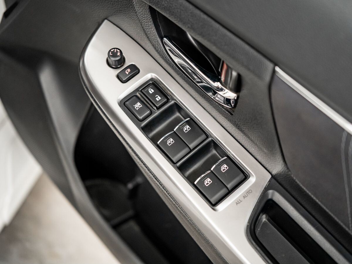 Subaru Levorg 2016 - фото автомобиля