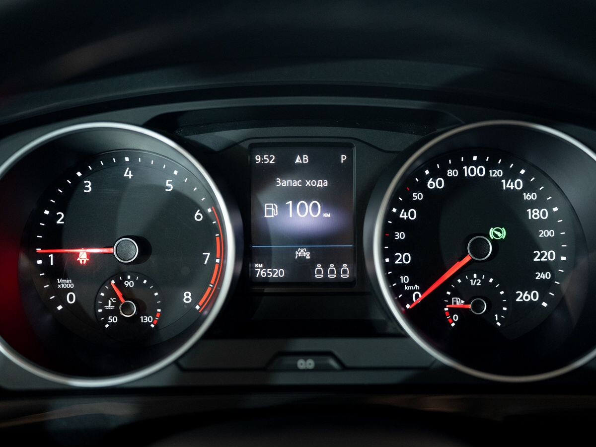 Volkswagen Tiguan 2021 - фото автомобиля