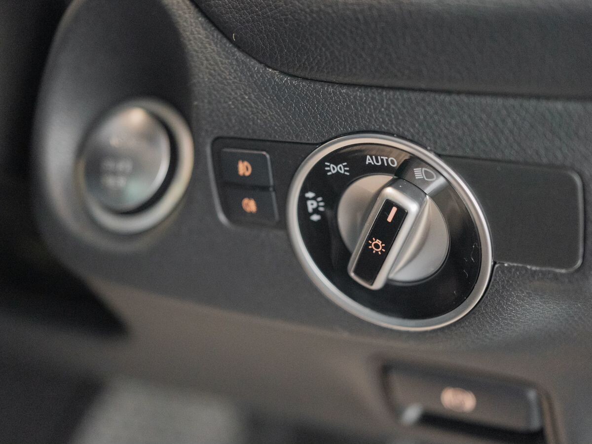 Mercedes-Benz GLA 2016 - фото автомобиля