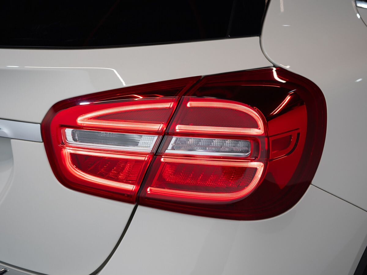 Mercedes-Benz GLA 2016 - фото автомобиля