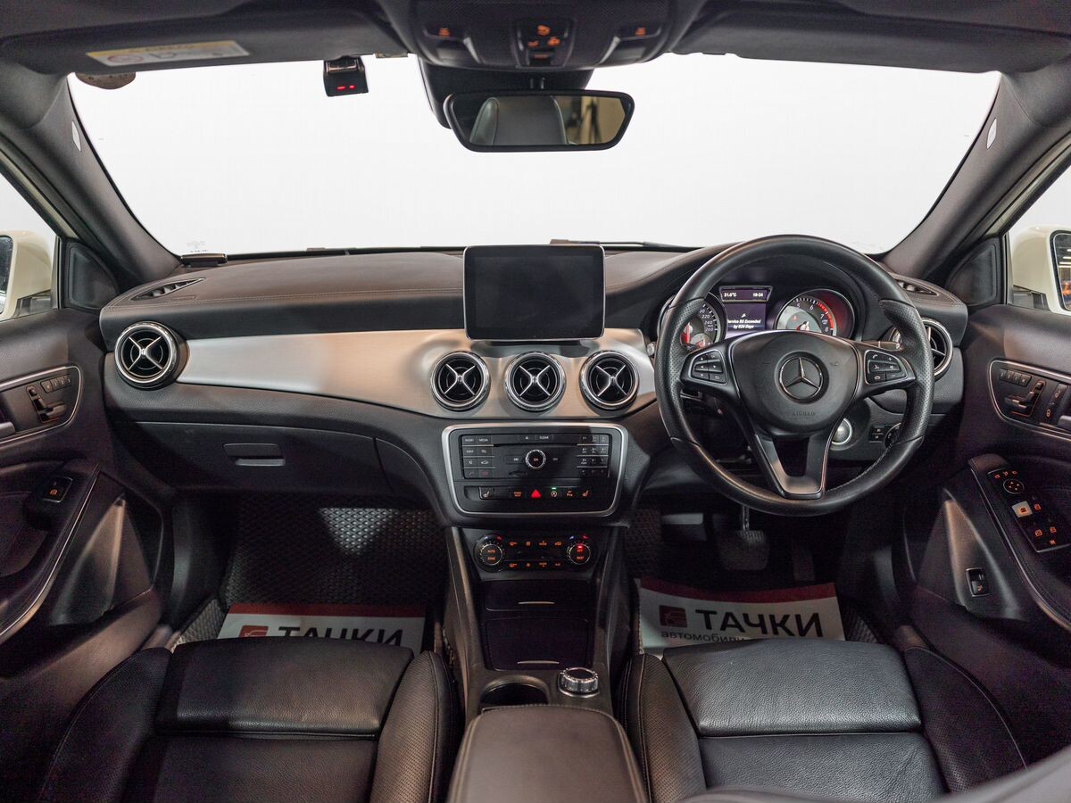 Mercedes-Benz GLA 2016 - фото автомобиля
