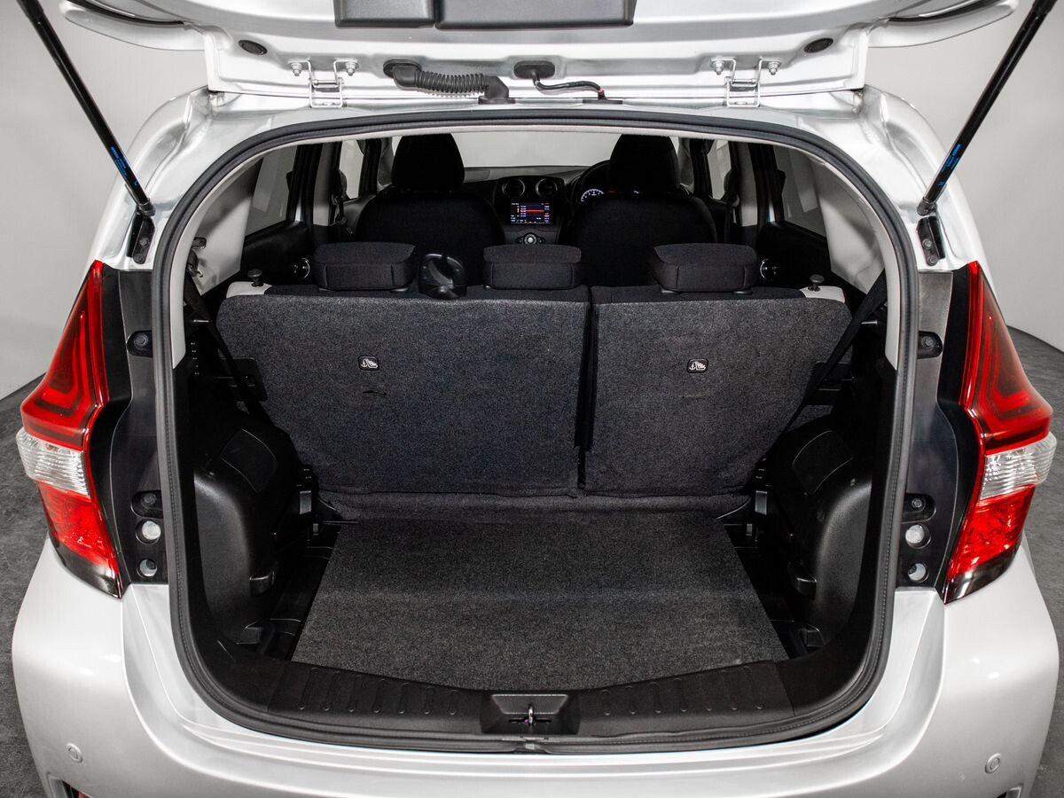 Nissan Note 2020 - фото автомобиля