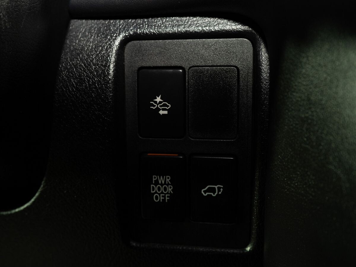 Lexus LX 2015 - фото автомобиля