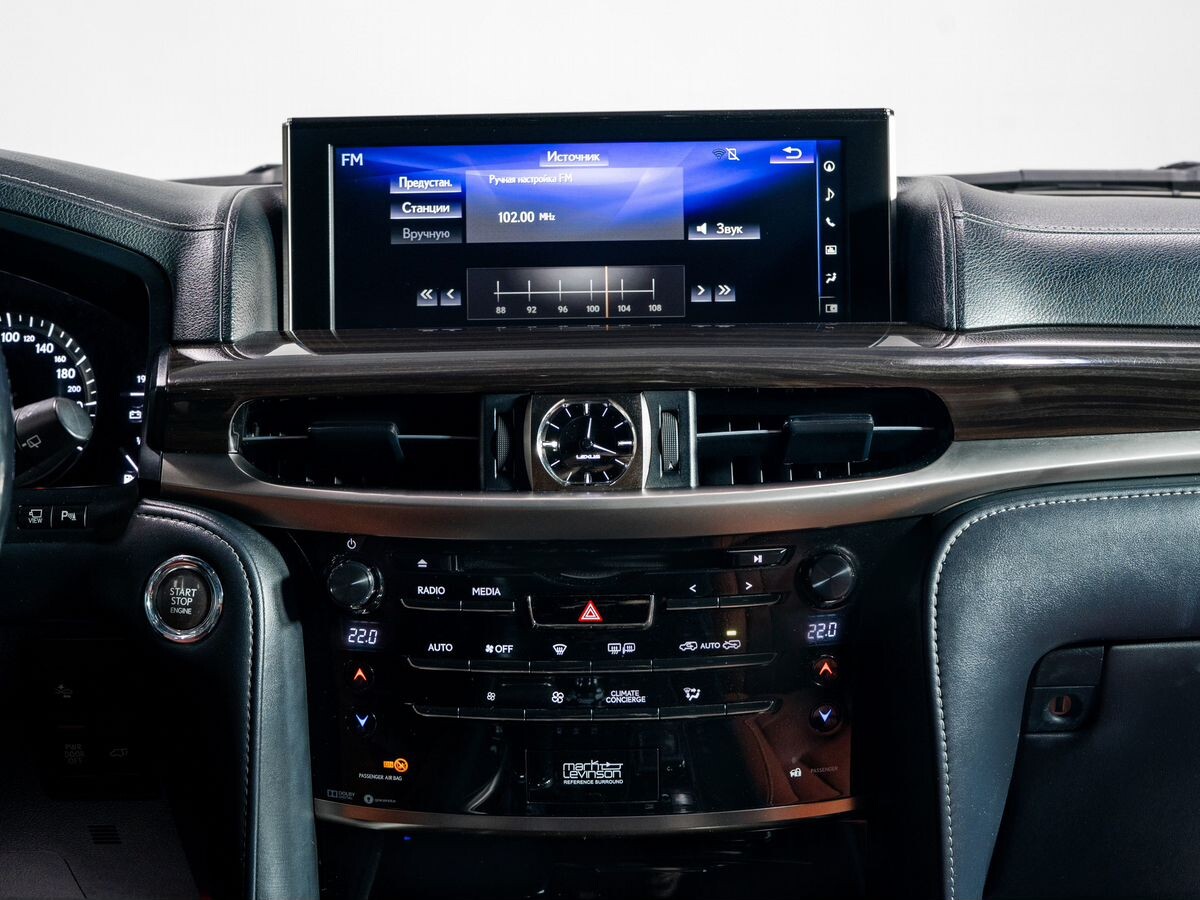 Lexus LX 2015 - фото автомобиля