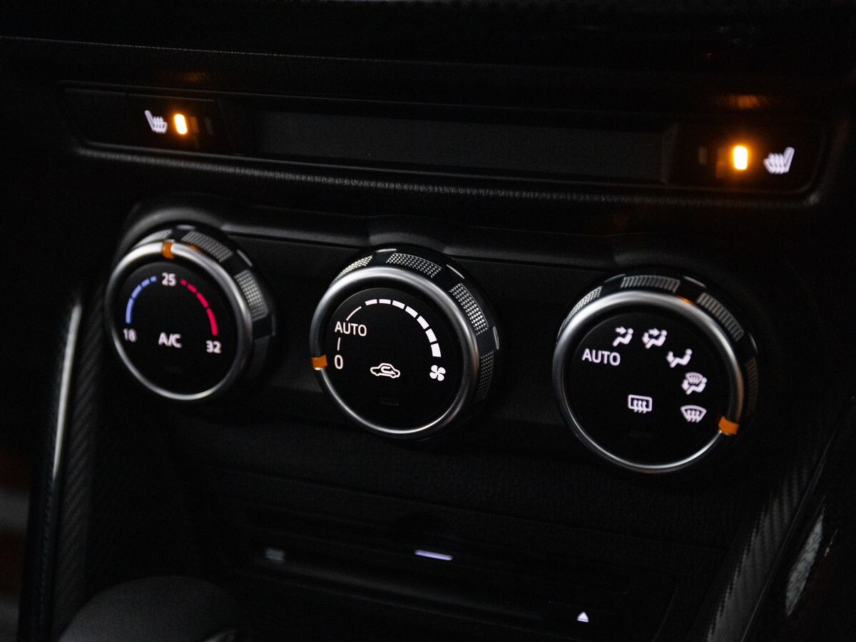 Mazda Demio 2018 - фото автомобиля