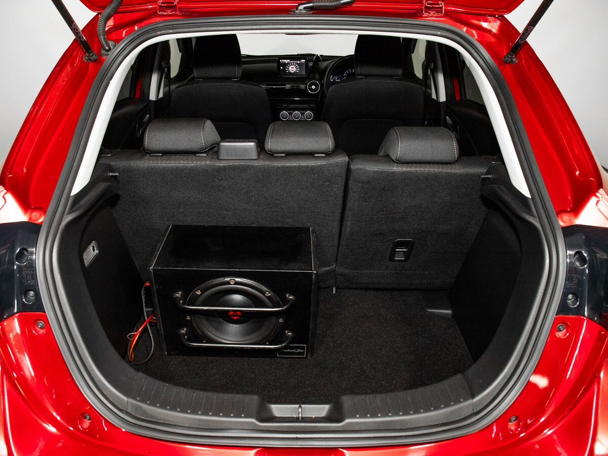 Mazda Demio 2018 - фото автомобиля