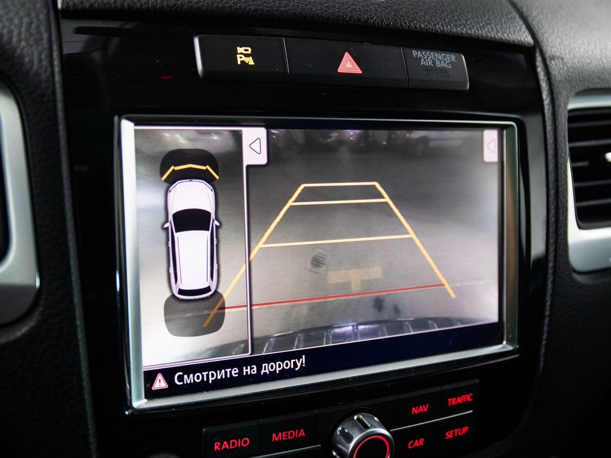 Volkswagen Touareg 2013 - фото автомобиля