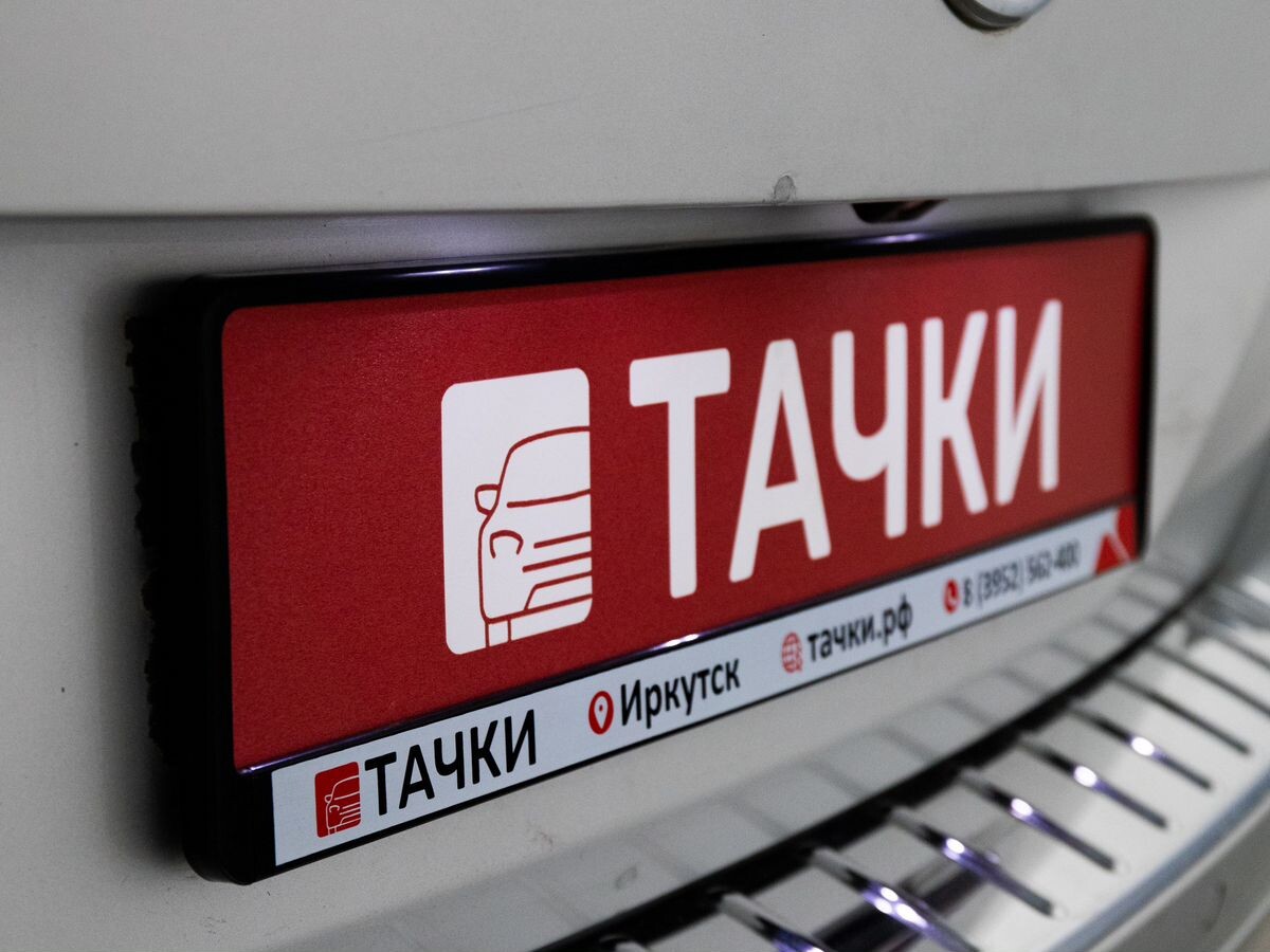 Volkswagen Touareg 2013 - фото автомобиля