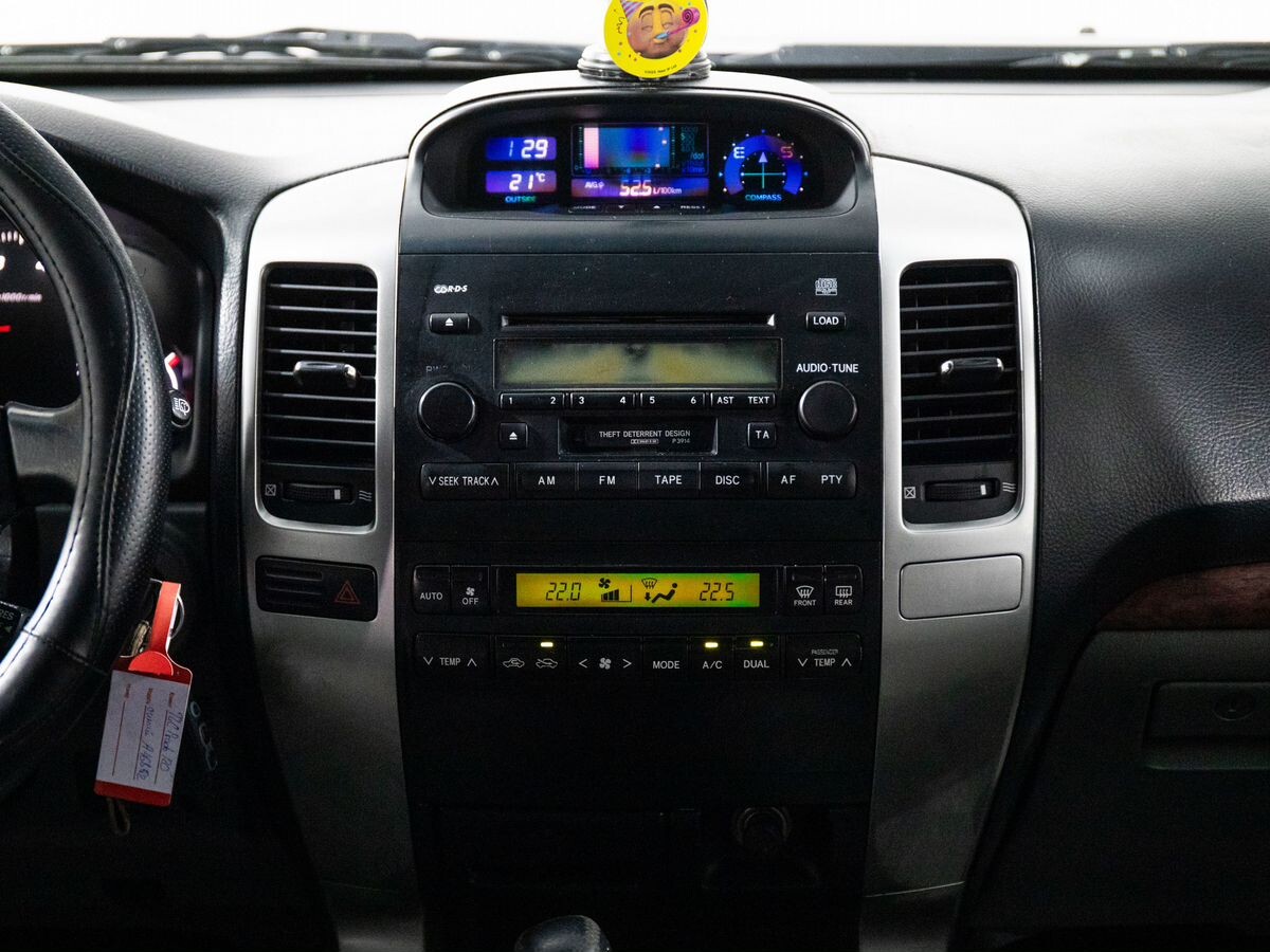 Toyota Land Cruiser Prado 2004 - фото автомобиля