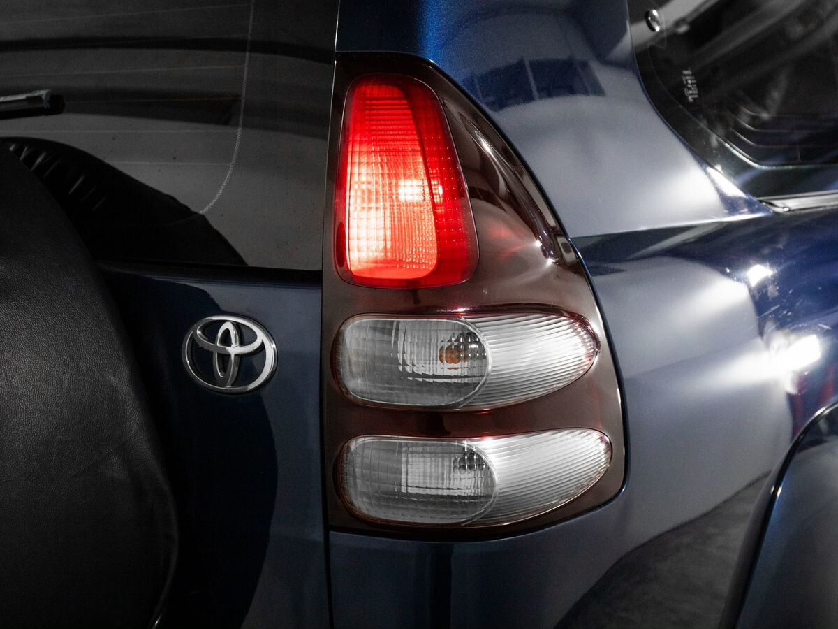 Toyota Land Cruiser Prado 2004 - фото автомобиля