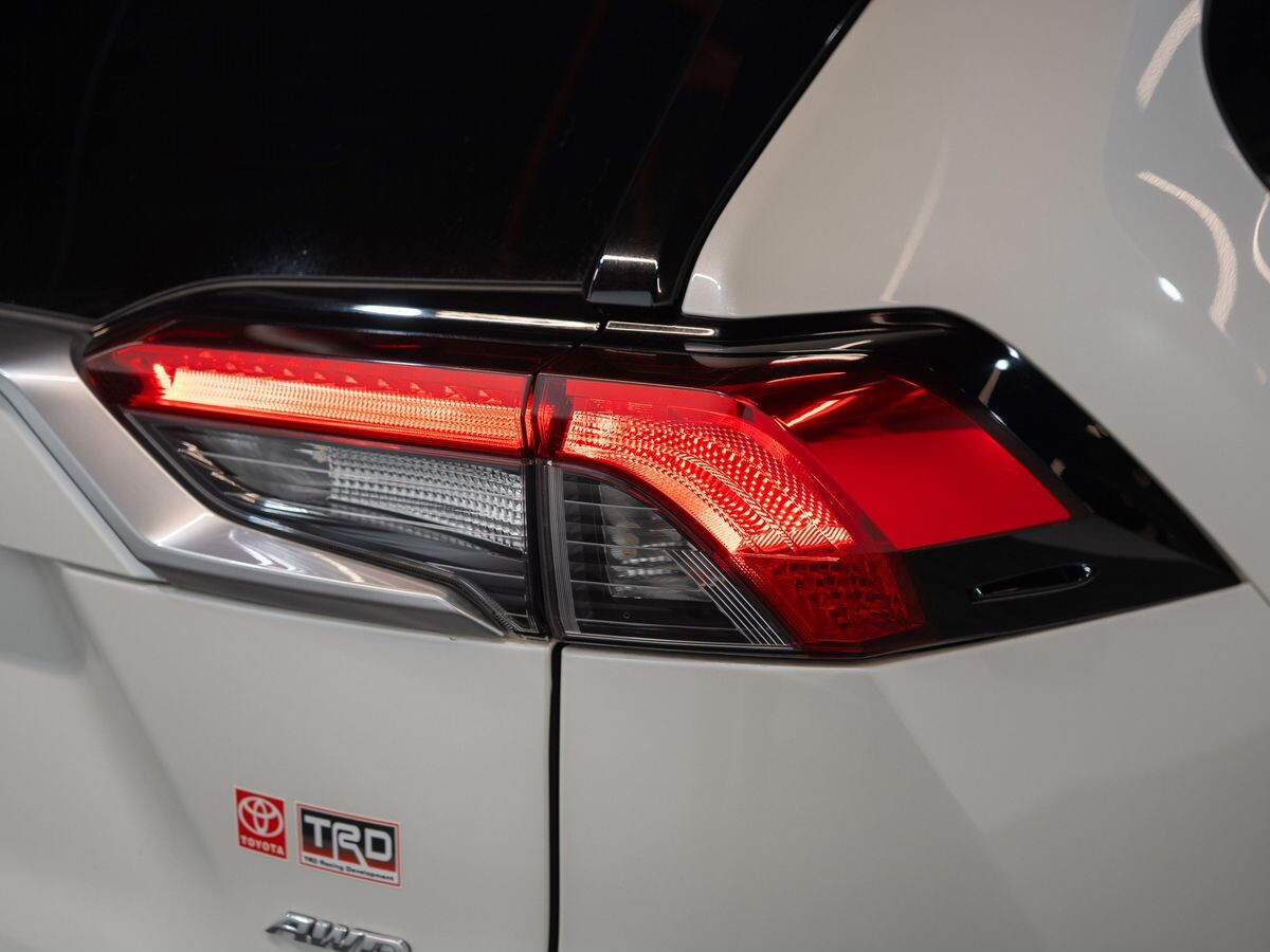 Toyota RAV4 2020 - фото автомобиля