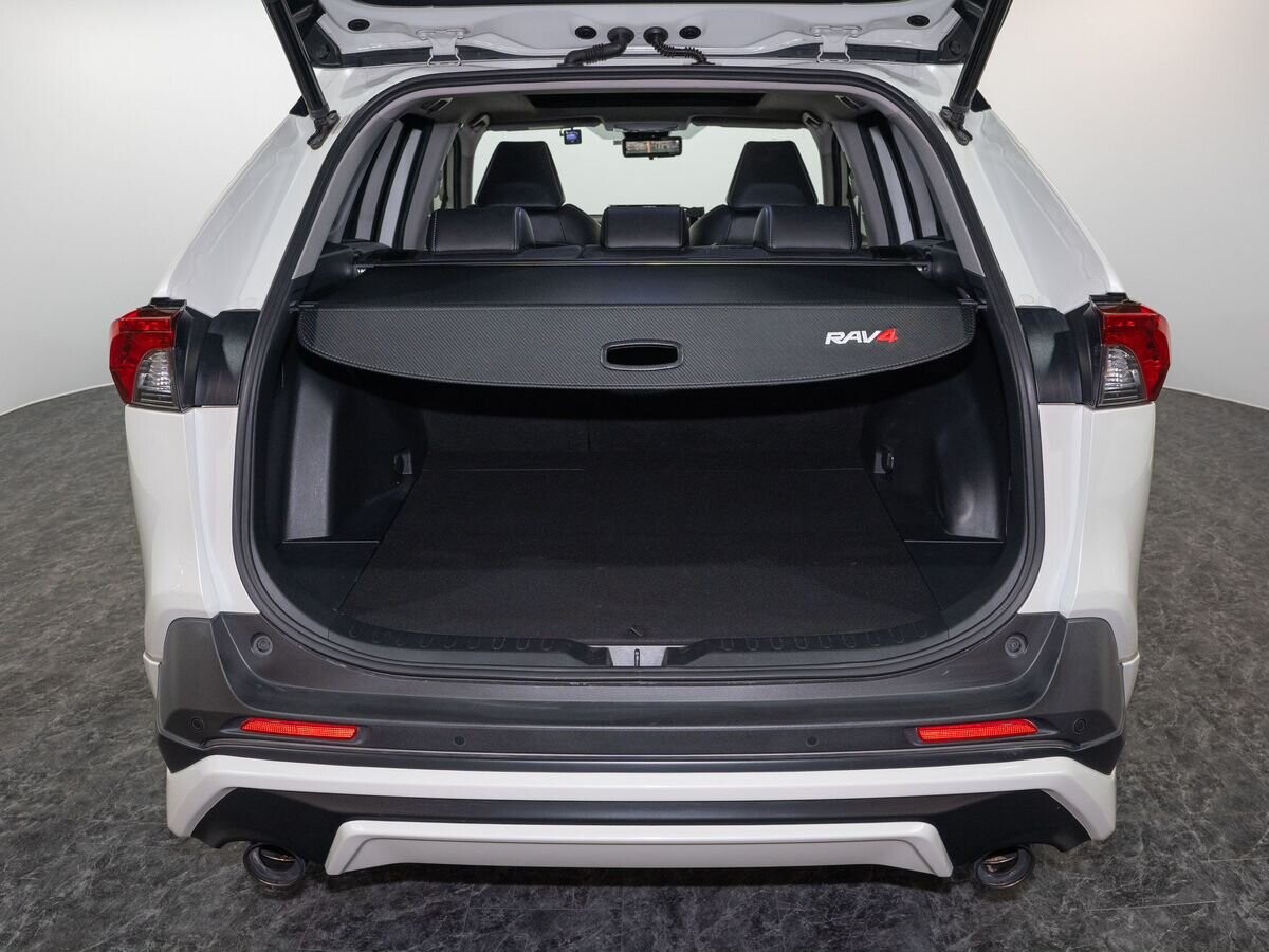 Toyota RAV4 2020 - фото автомобиля