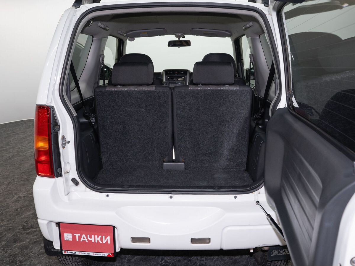 Suzuki Jimny 2011 - фото автомобиля