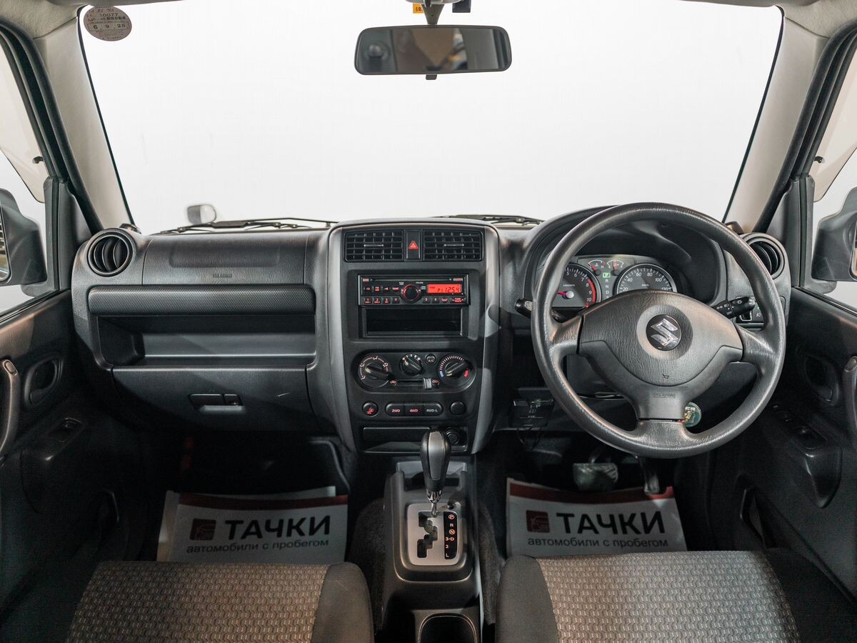 Suzuki Jimny 2011 - фото автомобиля