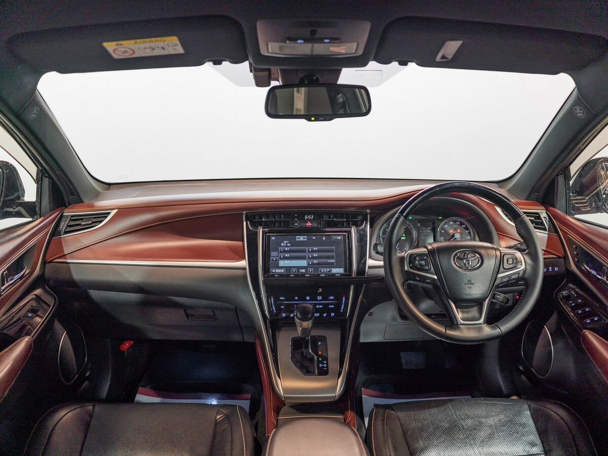 Toyota Harrier 2018 - фото автомобиля