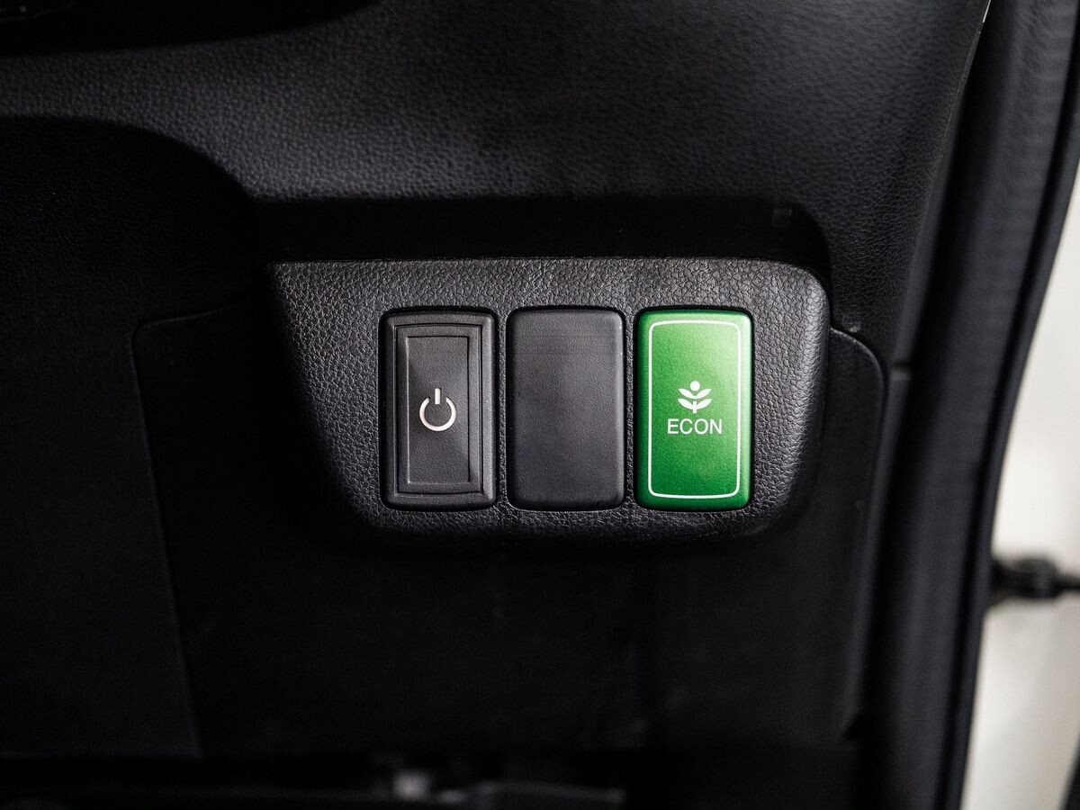 Honda Fit 2011 - фото автомобиля