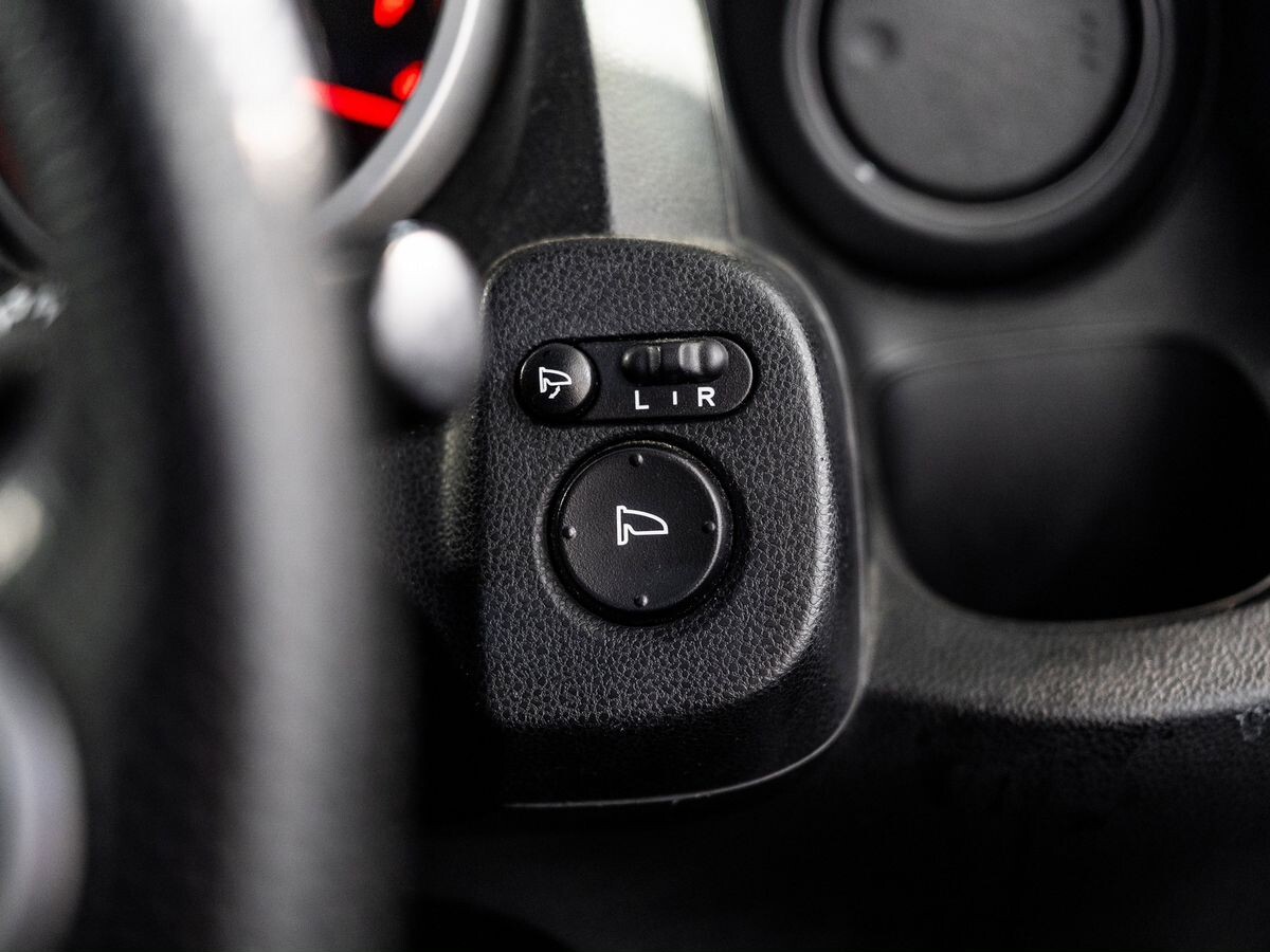 Honda Fit 2011 - фото автомобиля