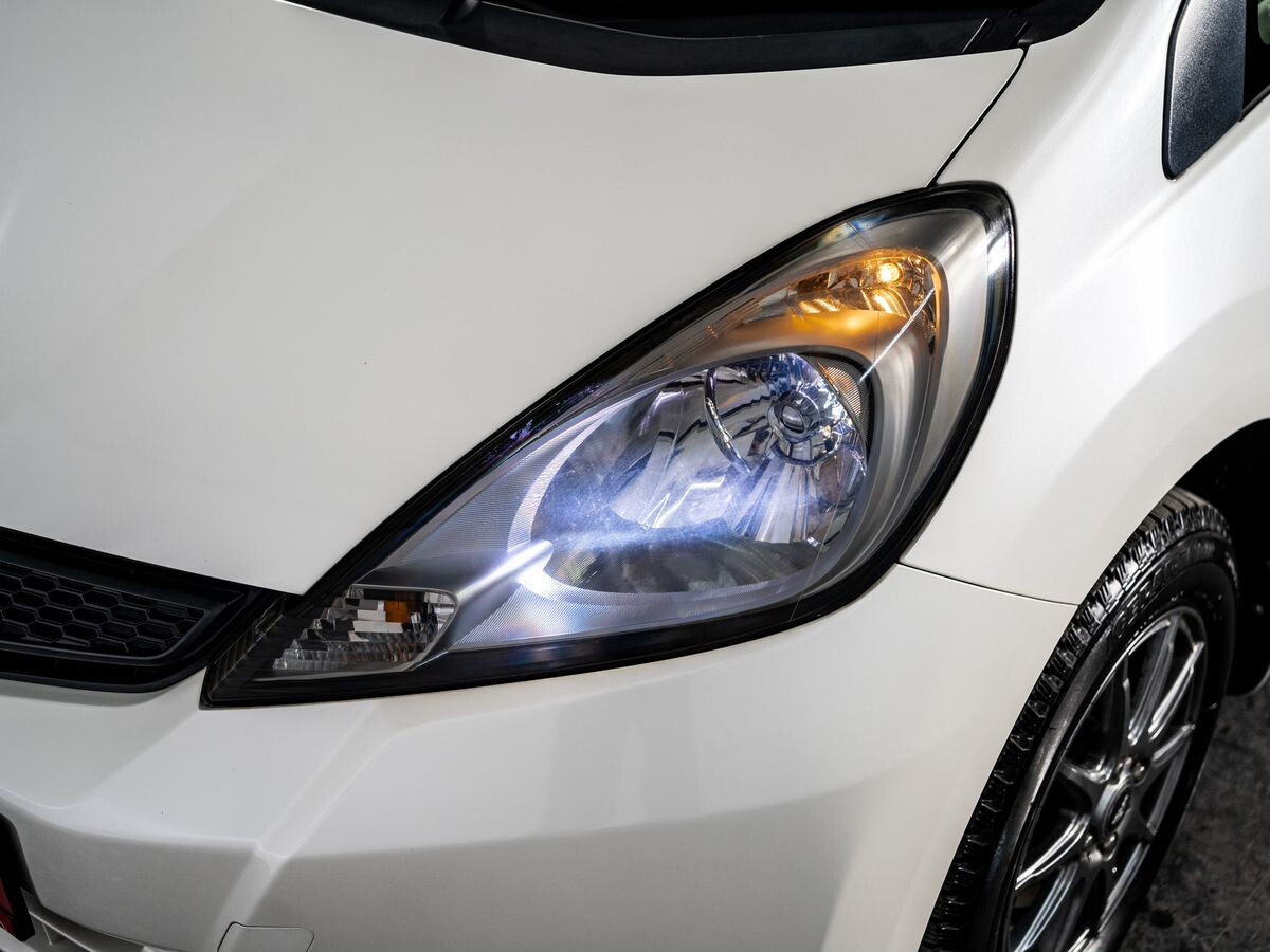 Honda Fit 2011 - фото автомобиля