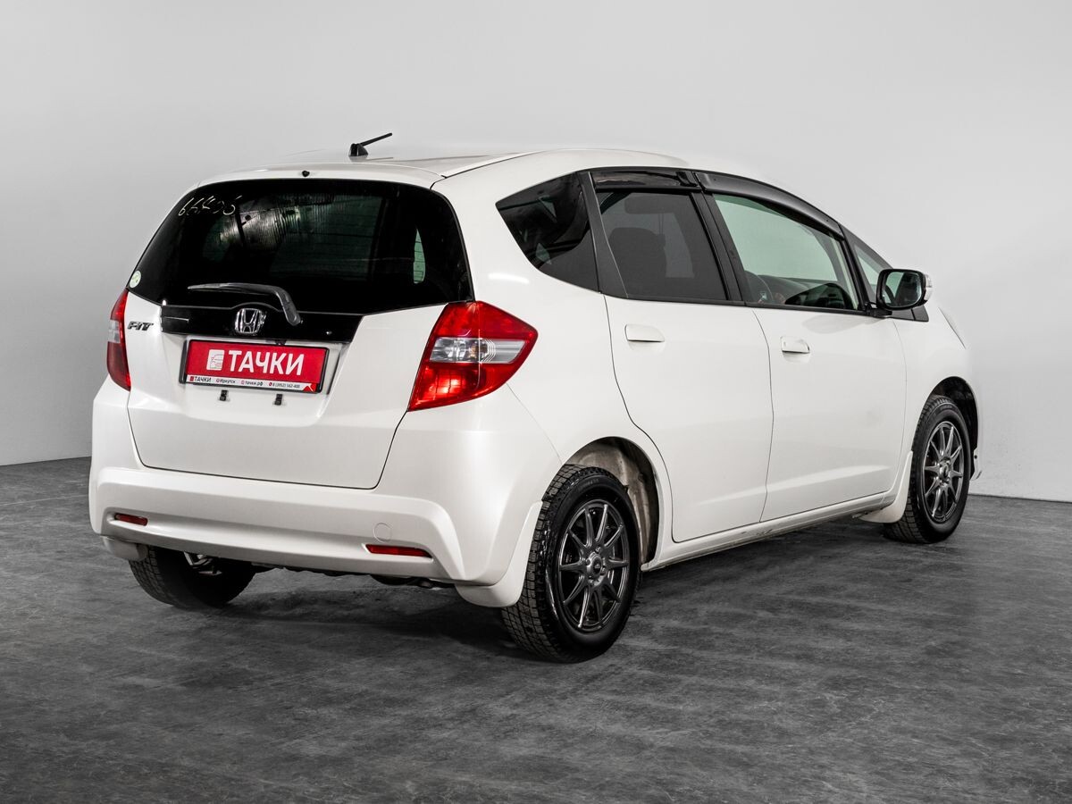 Honda Fit 2011 - фото автомобиля
