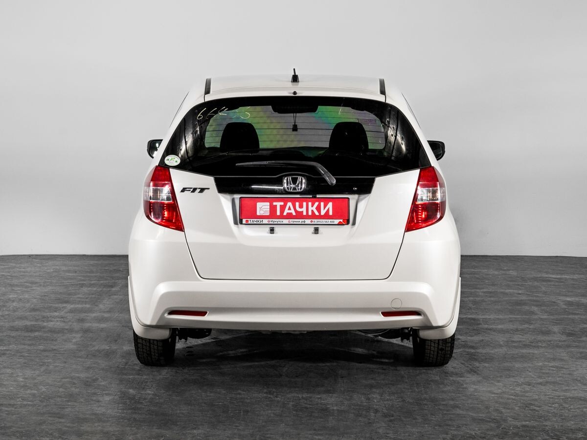 Honda Fit 2011 - фото автомобиля