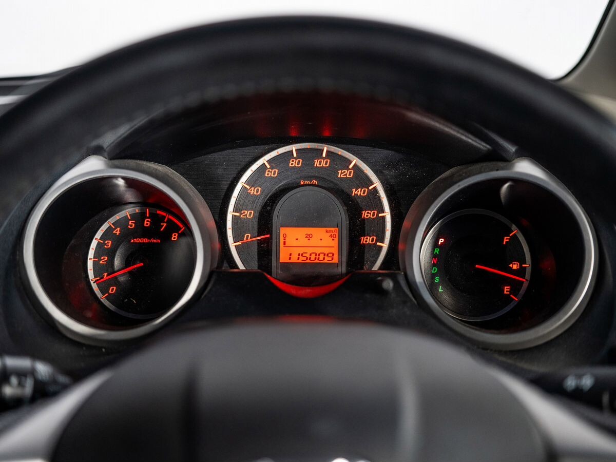 Honda Fit 2011 - фото автомобиля