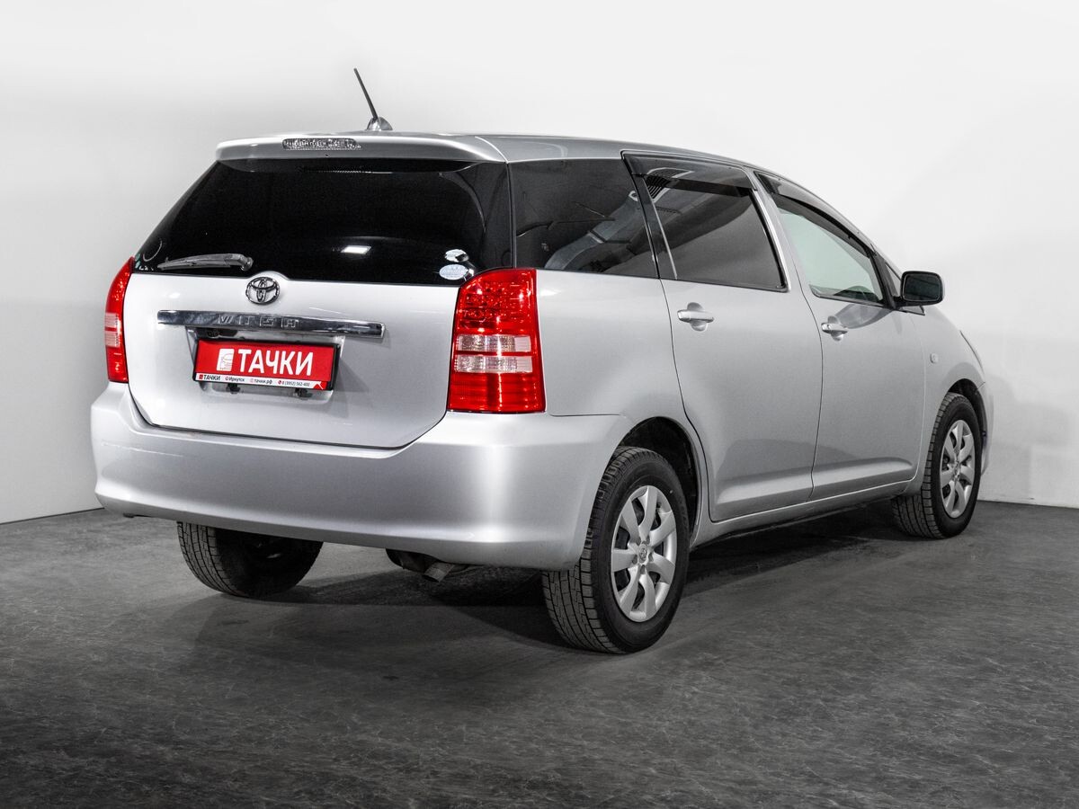 Toyota Wish 2004 - фото автомобиля