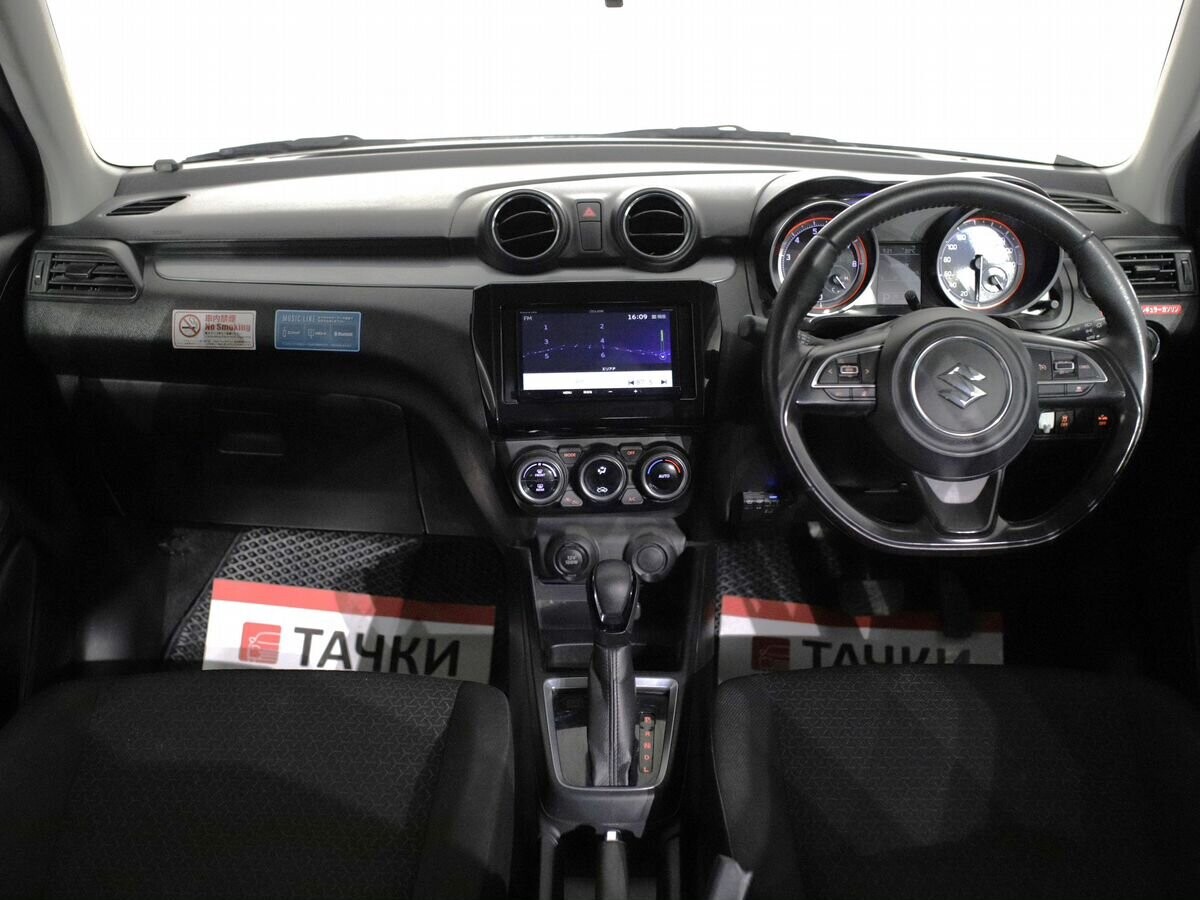 Suzuki Swift 2020 - фото автомобиля