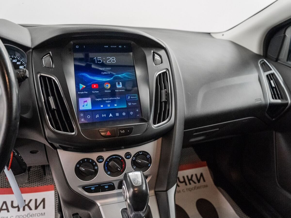 Ford Focus 2012 - фото автомобиля